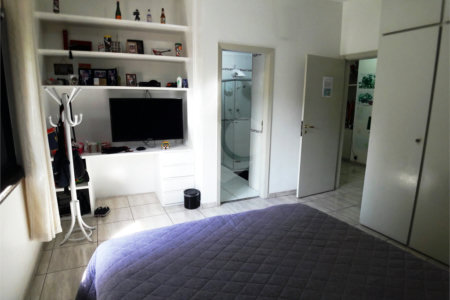Casa à venda com 5 quartos, sendo 3 suítes,  em Butantã, São Paulo, SP