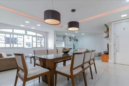 Apartamento à venda com 4 quartos, sendo 1 suíte,  em Copacabana, Rio de Janeiro, RJ