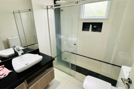 Casa à venda com 4 suítes no condomínio Dos Lagos, Itupeva - SP