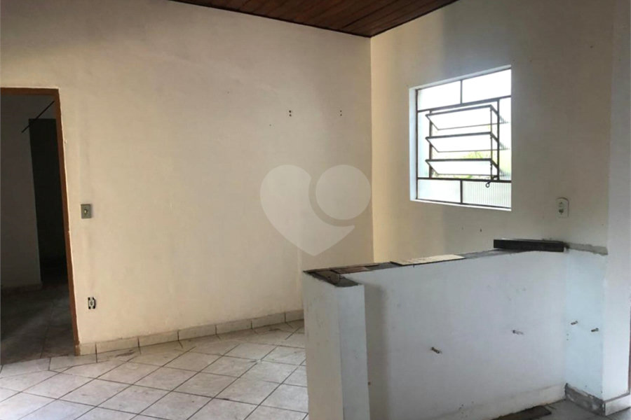 Sobrado à venda com 3 quartos, sendo 1 suíte,  em Serra da Cantareira, Mairiporã, SP