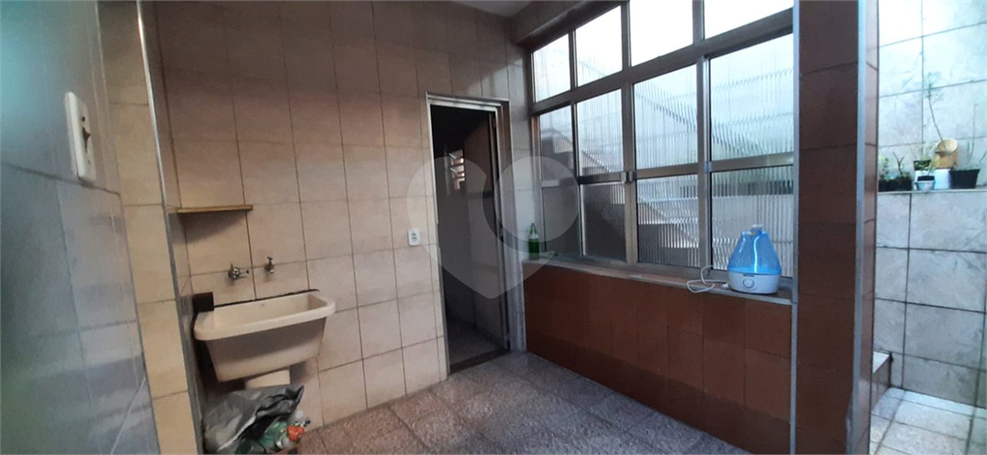 Sobrado à venda com 3 quartos em Jardim Guairaca, São Paulo, SP