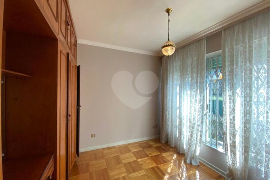 Casa Térrea à venda com 4 quartos, sendo 2 suítes, em Jardim Floresta, São Paulo, SP