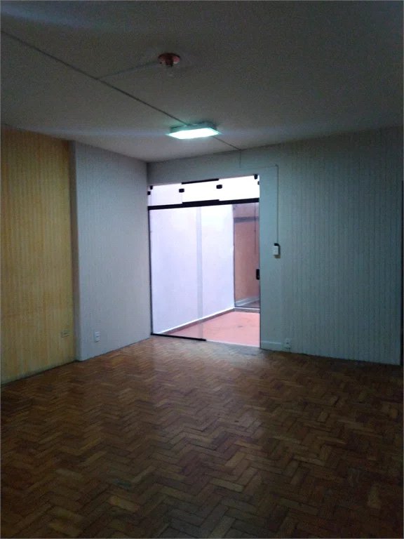 Sobrado à venda com 3 quartos em Vila Cordeiro, São Paulo, SP