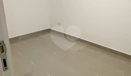 Apartamento à venda com 1 quarto em Parque Vitória, São Paulo, SP