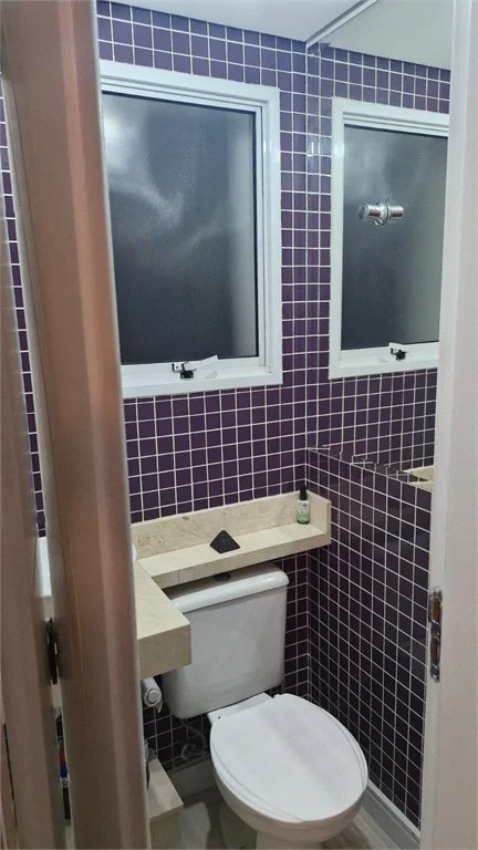 Casa à venda com 3 quartos, sendo 1 suíte, no condomínio Moradas do Horto, São Paulo - SP