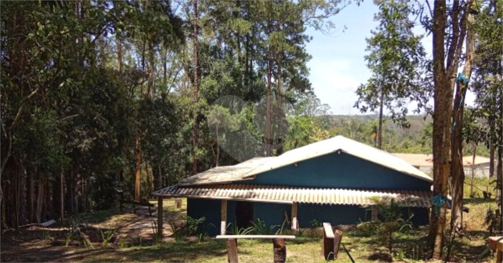 Chácara à venda com 4 quartos em Parque Maria Fernandes, São Paulo, SP