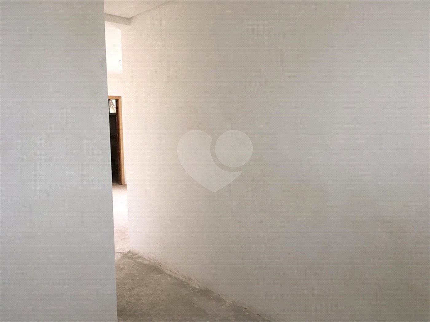 Casa à venda com 4 quartos, sendo 3 suítes,  em Vila Monumento, São Paulo, SP