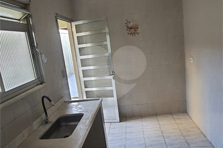 Sobrado à venda com 4 quartos, sendo 1 suíte, em Vila Pereira Barreto, São Paulo, SP