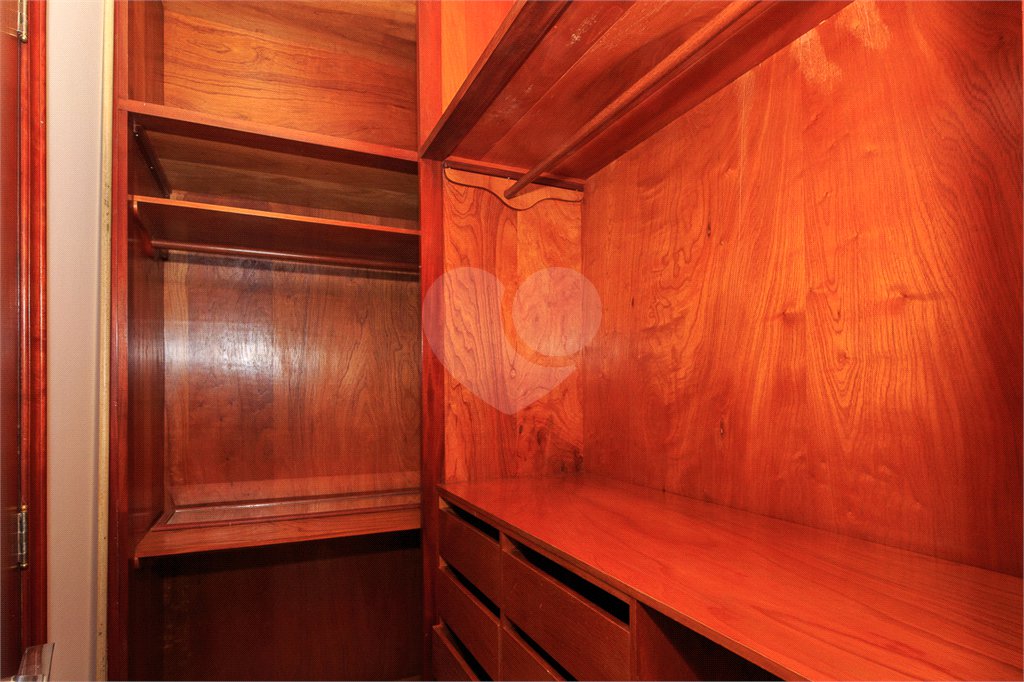Cobertura à venda com 5 quartos, sendo 4 suítes, em Jardim Marajoara, São Paulo, SP