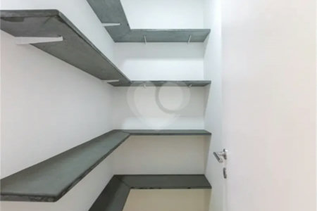Apartamento à venda ou para alugar com 3 suítes em Real Parque, São Paulo, SP