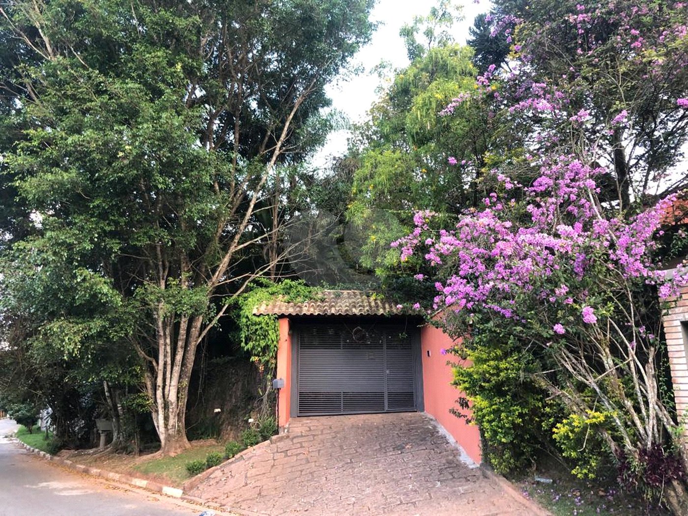 Casa à venda com 3 suítes no condomínio Sausalito, Mairiporã - SP