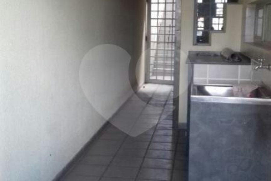 Sobrado à venda com 3 quartos, sendo 1 suíte,  em Vila Pereira Barreto, São Paulo, SP