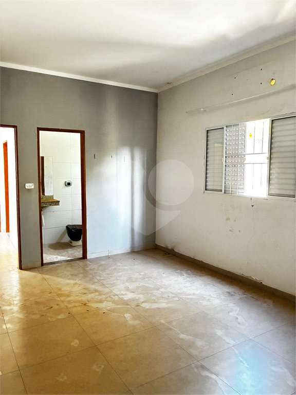 Casa à venda com 2 quartos, sendo 1 suíte, no Centro, Três Lagoas, MS