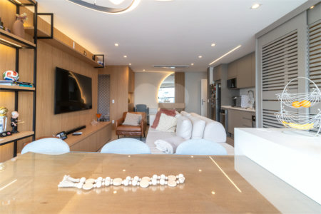 Apartamento à venda com 2 suítes em Santo Amaro, São Paulo, SP