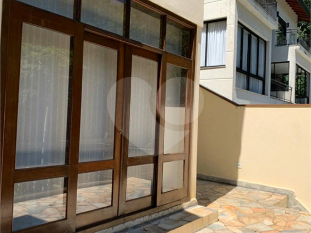 Casa à venda com 3 suítes no condomínio Parque Imperial da Cantareira, Mairiporã - SP