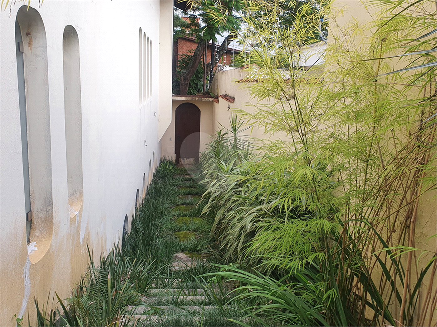 Casa à venda com 4 quartos, sendo 1 suíte, em Interlagos, São Paulo, SP