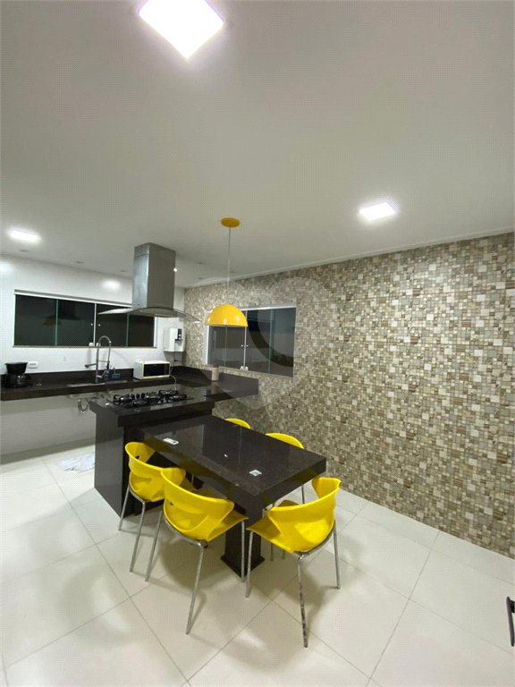 Casa à venda com 3 suítes em Caravelas, Armação dos Búzios, RJ
