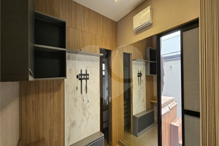 Casa à venda com 3 quartos, sendo 1 suíte, no condomínio Mantova, Indaiatuba - SP