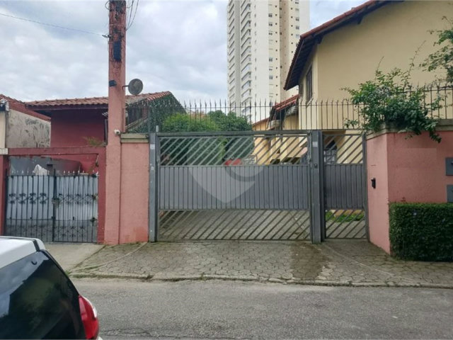 Sobrado à venda com 3 quartos, sendo 1 suíte,  em Ipiranga, São Paulo, SP