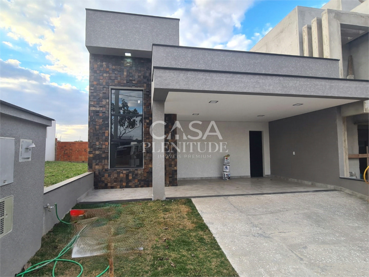 Casa em condomínio à venda com 3 quartos, sendo 1 suíte, em Wanel Ville, Sorocaba, SP