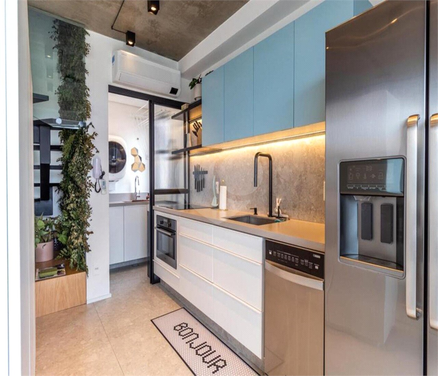 Duplex à venda com 2 quartos, sendo 1 suíte, em Santana, São Paulo, SP