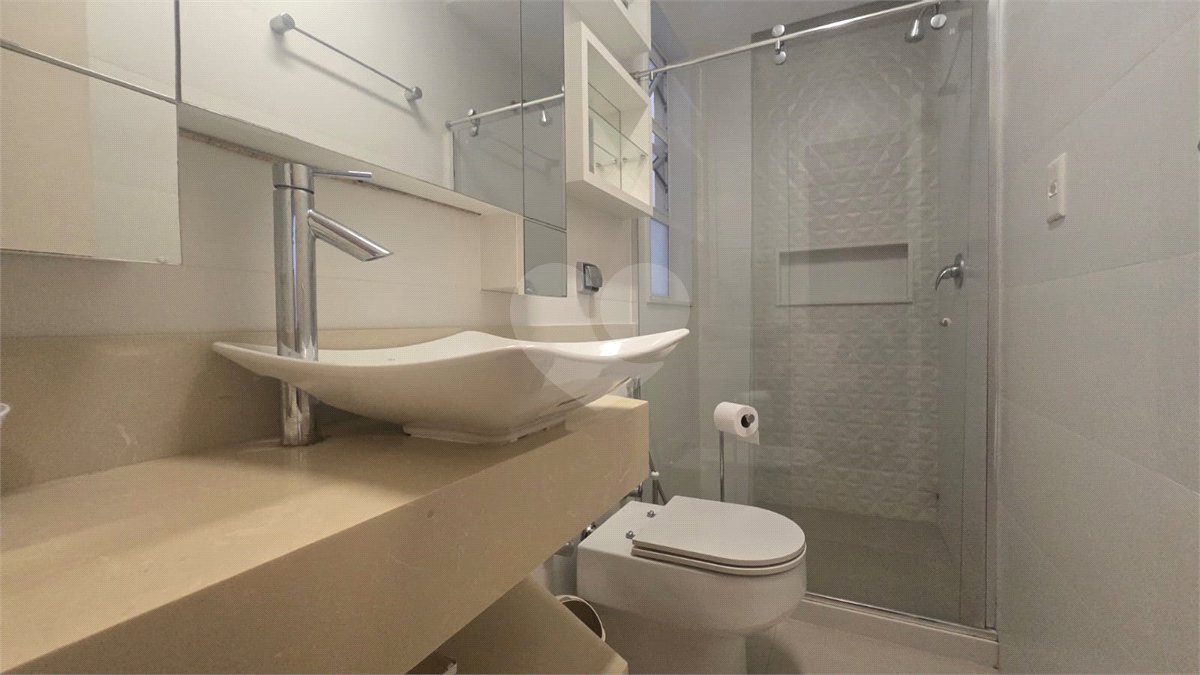 Apartamento à venda com 3 quartos, sendo 1 suíte, em Copacabana, Rio de Janeiro, RJ