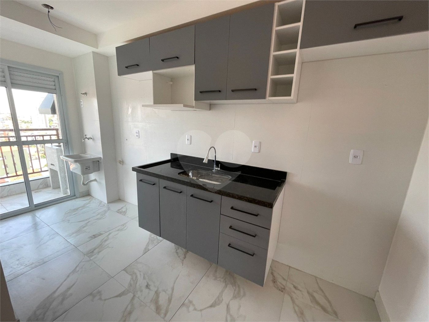 Apartamento à venda com 2 quartos, sendo 1 suíte,  em Parada Inglesa, São Paulo, SP