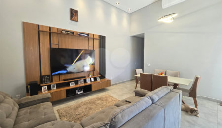 Casa à venda com 3 quartos, sendo 1 suíte,  em Residencial Lago dos Ipês, Itapetininga, SP
