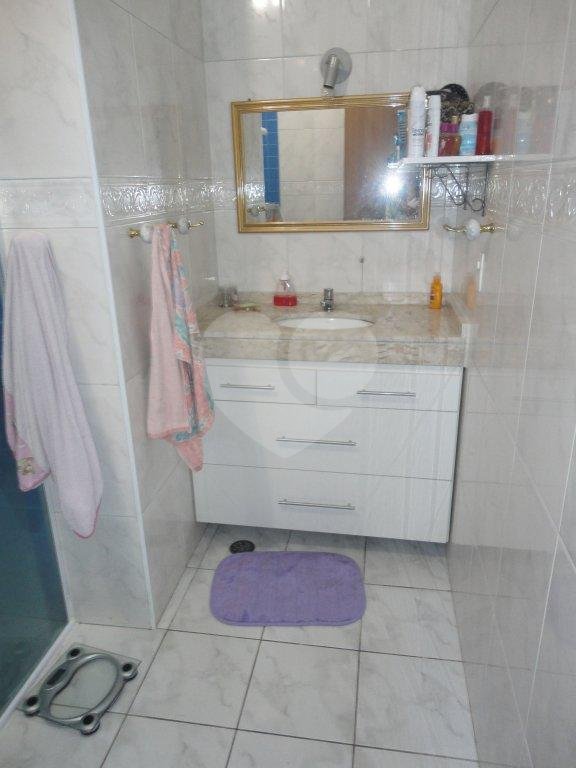 Casa Térrea à venda com 3 quartos, sendo 1 suíte, em Vila Galvão, Guarulhos, SP