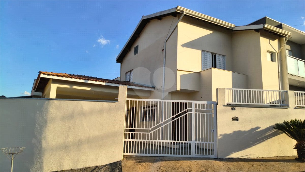 Casa à venda com 3 quartos em Santa Cândida, Vinhedo, SP