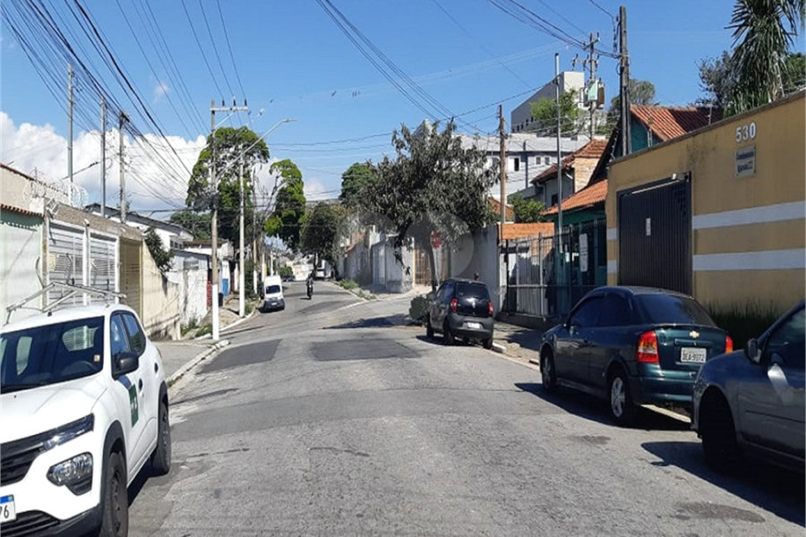 Sobrado à venda com 8 quartos em Penha, São Paulo, SP