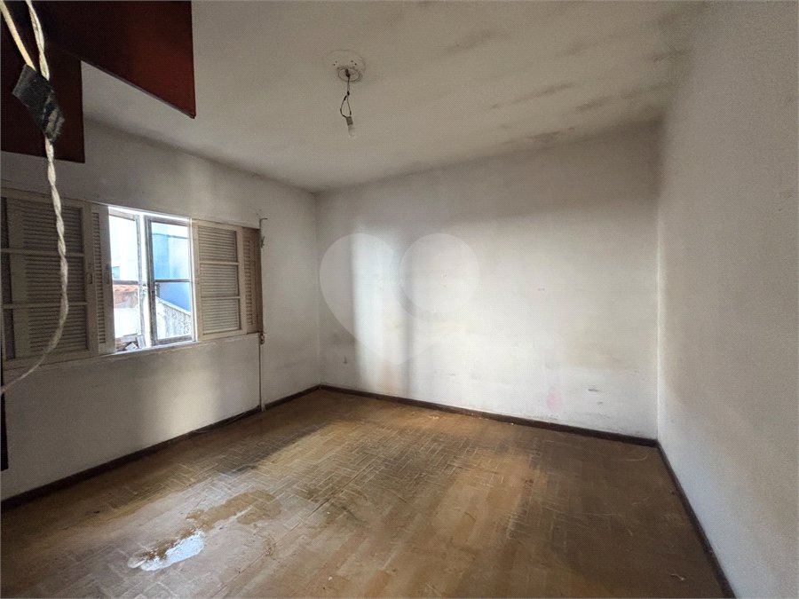 Sobrado à venda com 4 quartos em Vila Paulicéia, São Paulo, SP
