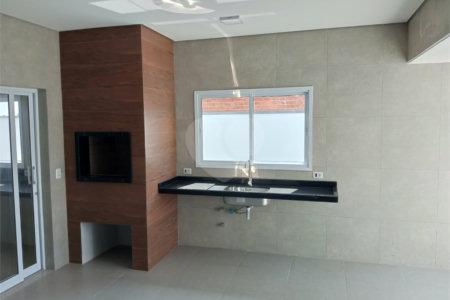 Casa à venda com 3 quartos, sendo 1 suíte,  no condomínio Lagos D Icaraí, Salto - SP