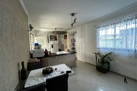Casa à venda com 4 quartos, sendo 2 suítes, em Vila Buenos Aires, São Paulo, SP