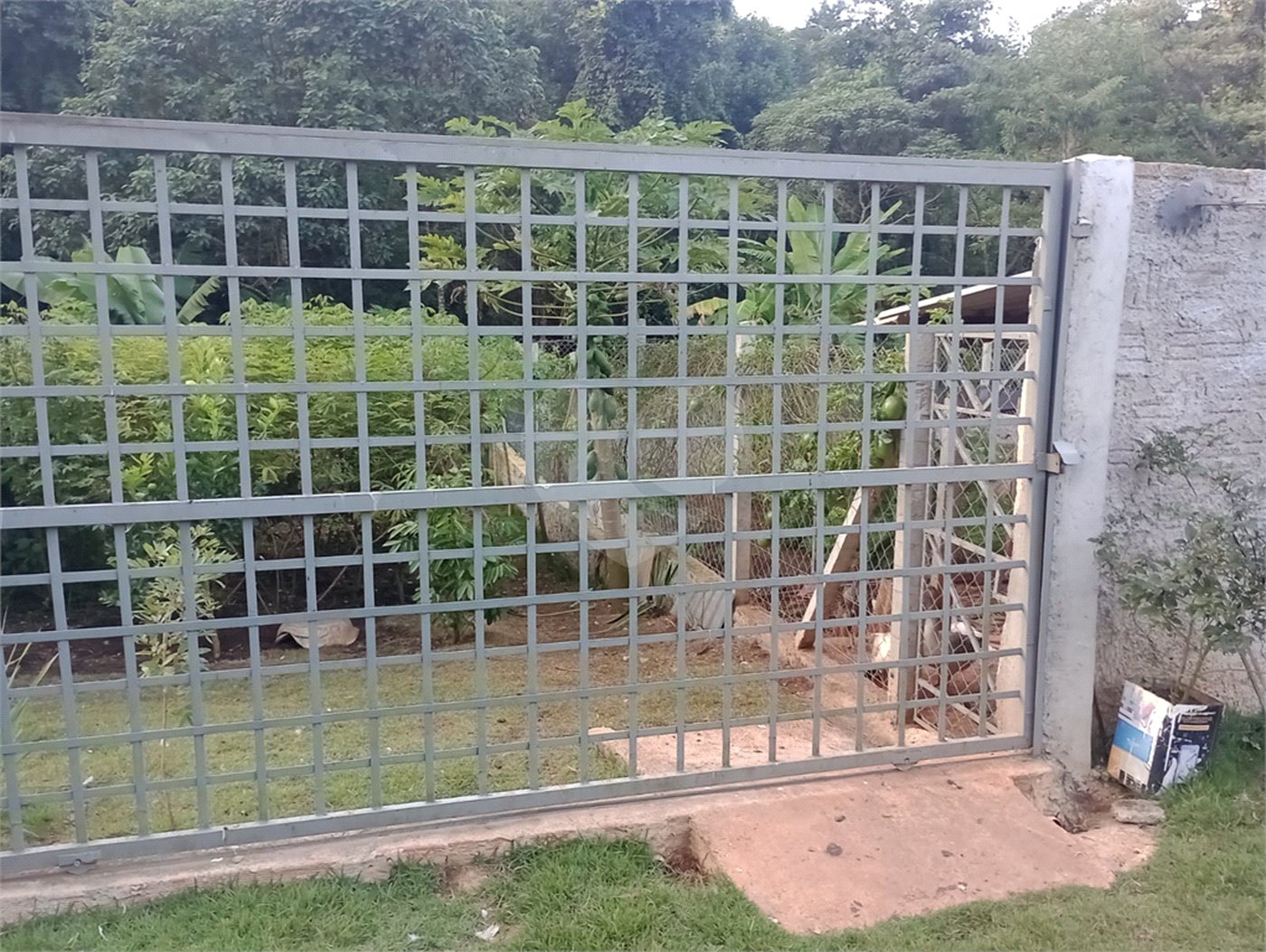 Chácara à venda com 5 quartos, sendo 1 suíte, em Jardim Marabá, Itapetininga, SP