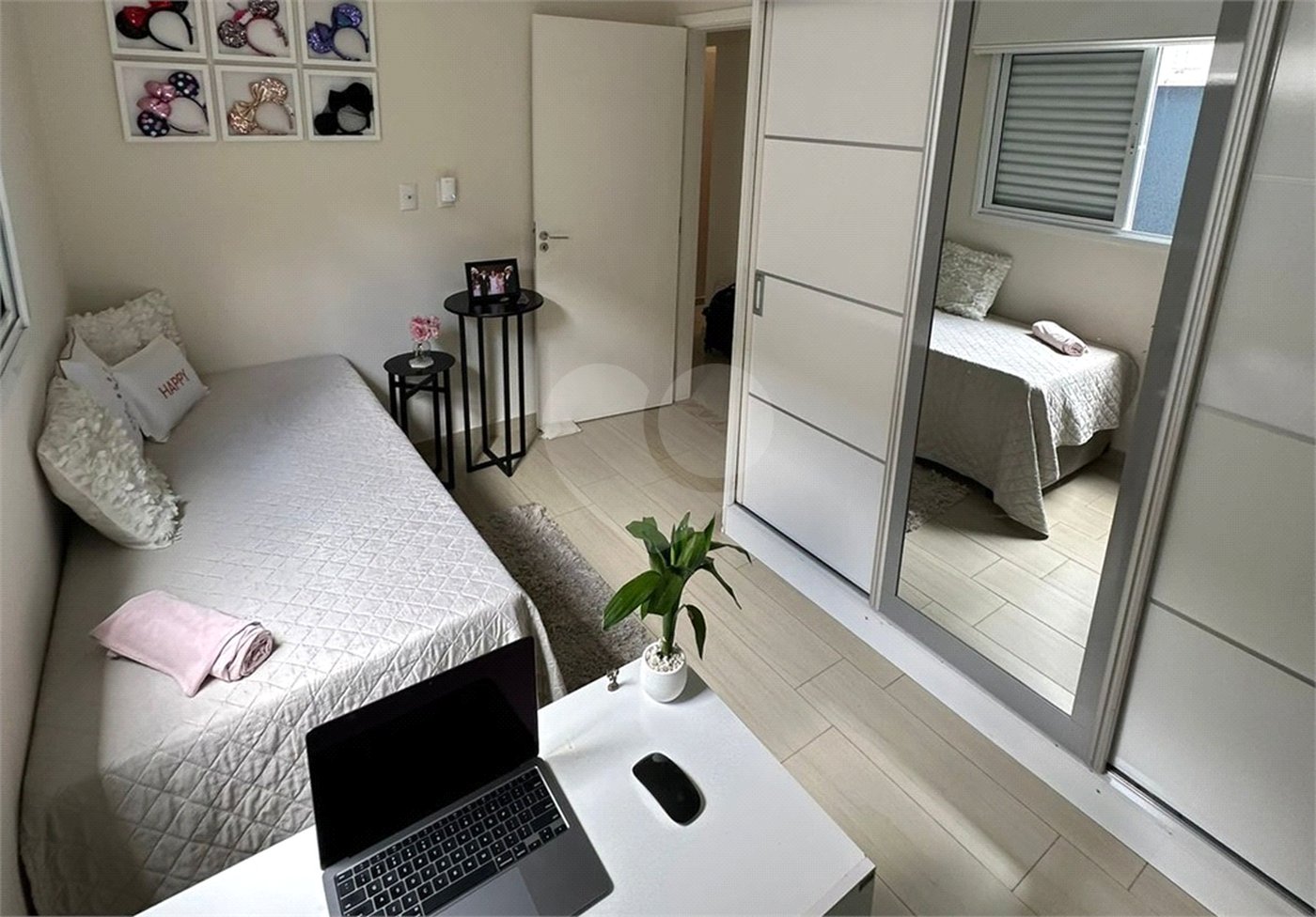 Casa à venda com 3 quartos, sendo 1 suíte, no condomínio Golden Park Residence II, Sorocaba - SP