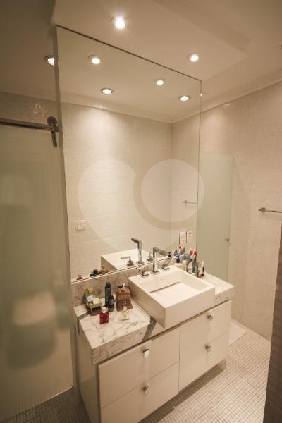 Casa à venda com 3 quartos, sendo 2 suítes,  em Vila Tramontano, São Paulo, SP