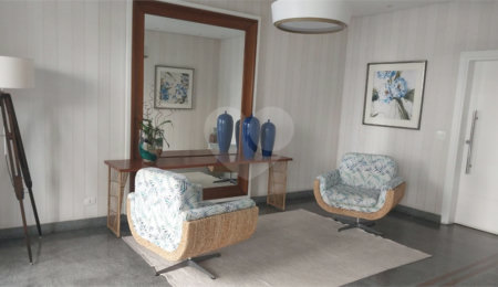 Apartamento à venda com 4 quartos, sendo 2 suítes,  em Tombo, Guarujá, SP