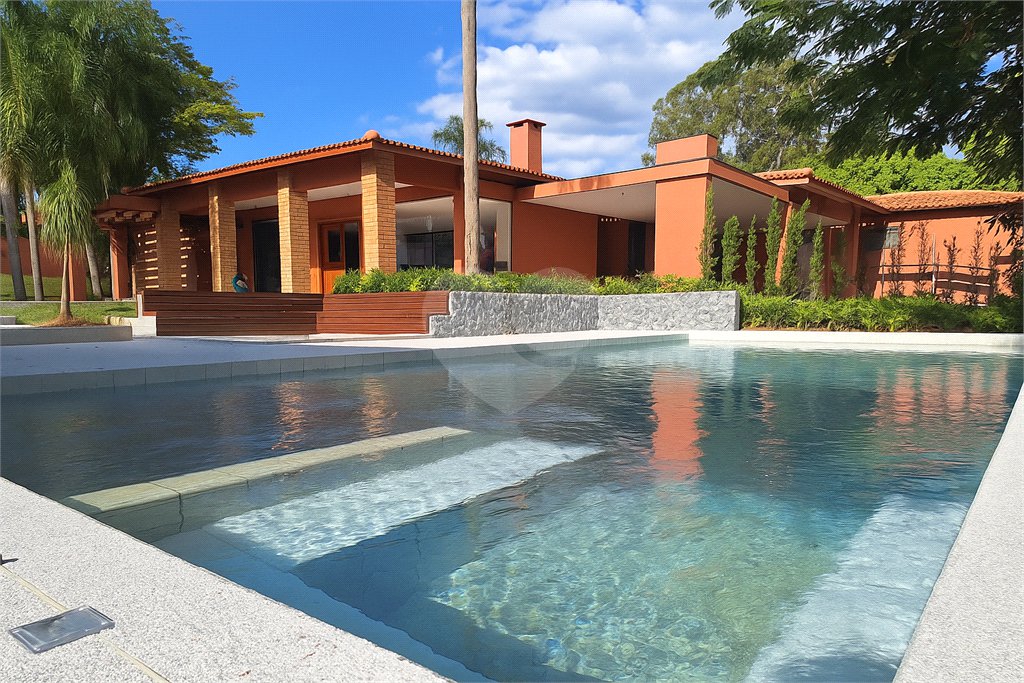 Casa à venda ou para alugar com 4 quartos, sendo 3 suítes, no condomínio Chácara Residencial Santa Maria, Votorantim - SP