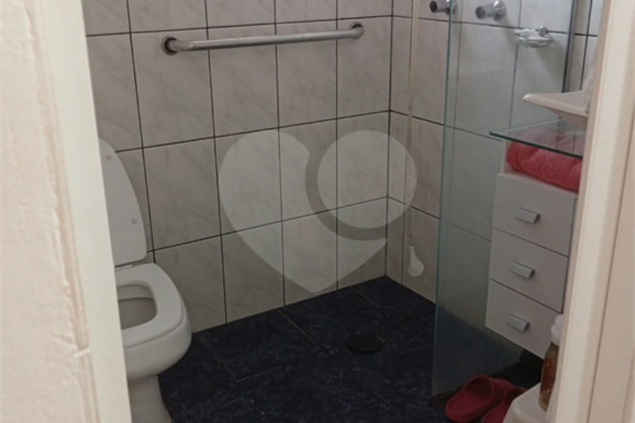 Casa Térrea à venda com 4 quartos, sendo 1 suíte, em Jardim Regina, São Paulo, SP
