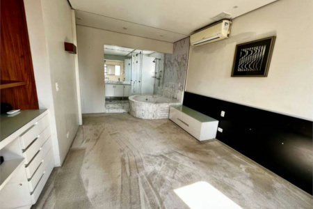 Apartamento à venda com 4 quartos, sendo 3 suítes,  em Campo Belo, São Paulo, SP
