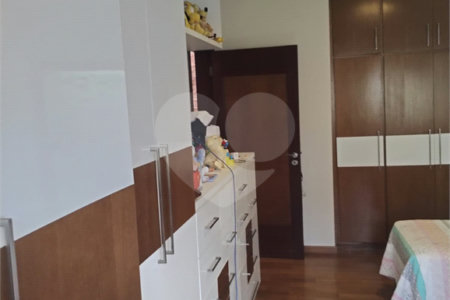 Casa à venda com 5 quartos, sendo 4 suítes, no condomínio Santa Teresa, Jundiaí - SP