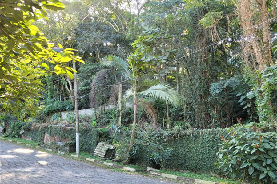 Terreno à venda no condomínio Parque Imperial da Cantareira, Mairiporã - SP