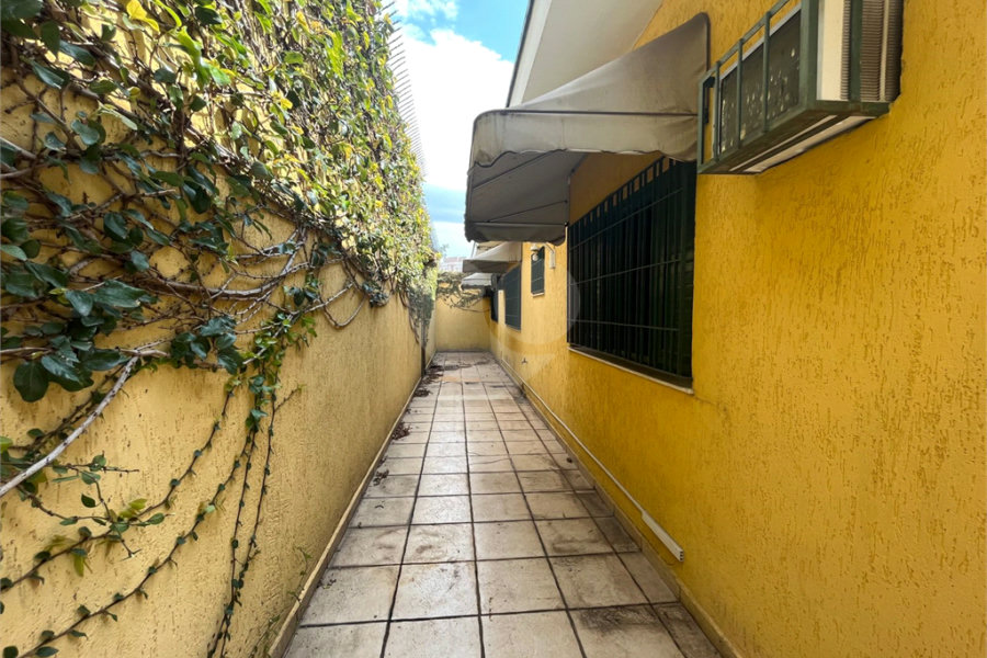 Sobrado à venda com 4 quartos, sendo 1 suíte, em Vila Guilherme, São Paulo, SP
