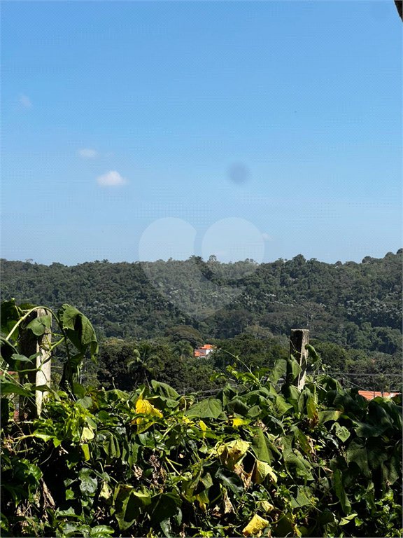 Casa à venda com 3 quartos, sendo 1 suíte, no Centro, Guararema, SP