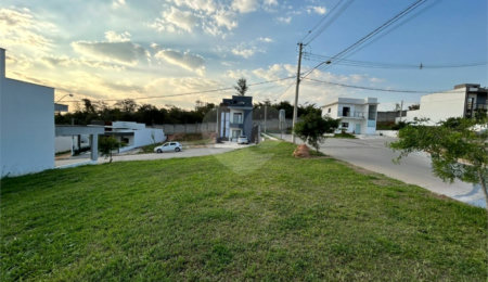 Terreno à venda no condomínio Horto Florestal Villagio, Sorocaba - SP