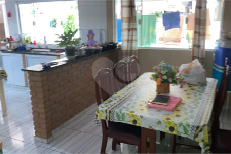 Casa à venda com 3 quartos em Morro do Algodão, Caraguatatuba, SP