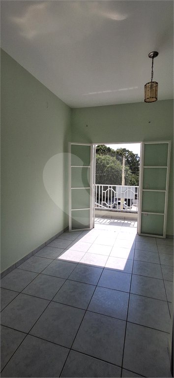 Sobrado à venda com 4 quartos, sendo 1 suíte, em Portal das Acácias, Indaiatuba, SP
