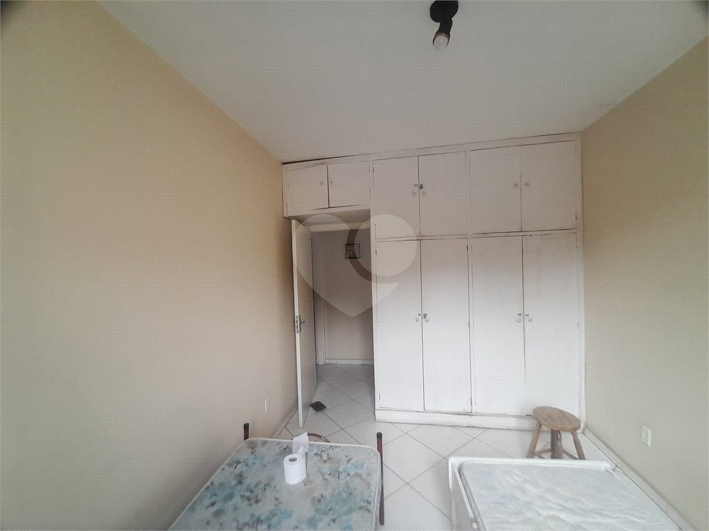 Apartamento à venda com 3 quartos, sendo 1 suíte, no Centro, Serra Negra, SP