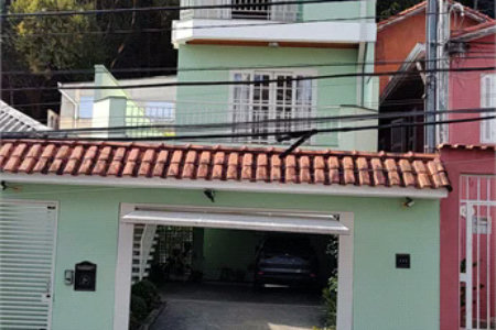Casa à venda com 3 suítes em Vila Ipojuca, São Paulo, SP
